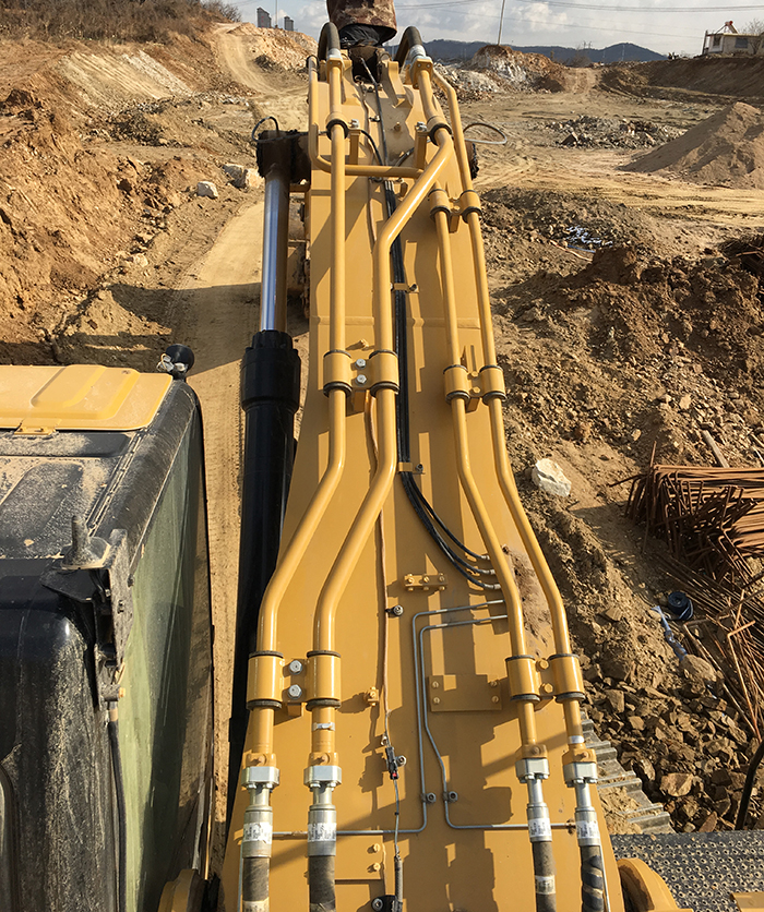 Apply to CAT349 Cylinder Oil Pipe for Excavator Tube from Manufacturing Plant