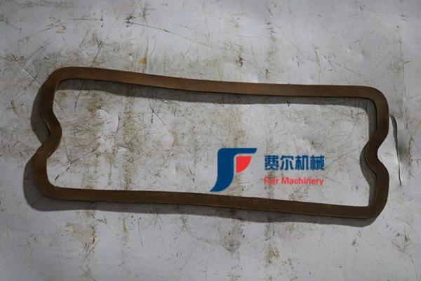 Gasket valve cover liugong yc6108 is installed on the loaders SDLG LG933L,