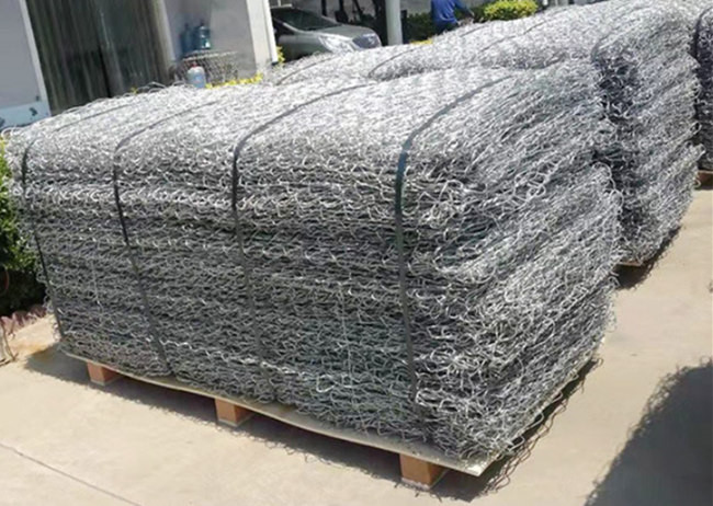 6 X 8cm Hexagon Hole Stone Gabion Mats Silver Color Galfan Wire With Diaphragms