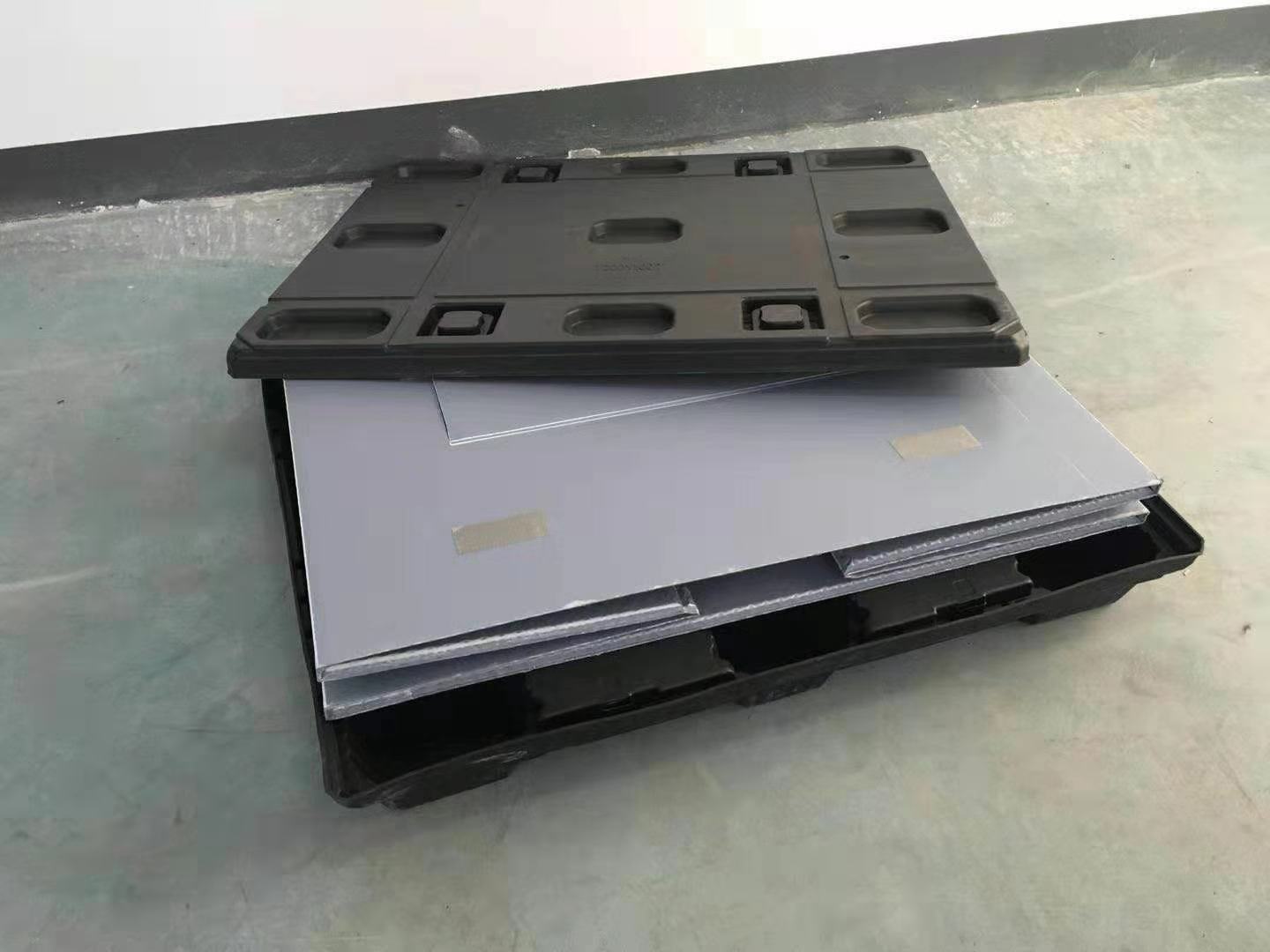 Automotive battery packaging Logistic stackable storage recycle plastic pallet box with lid vehicle packaging
