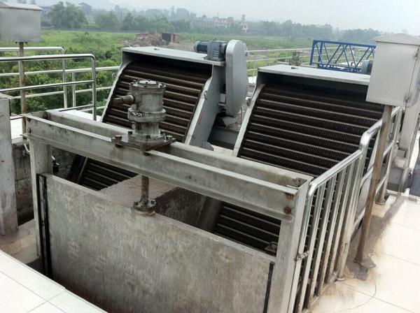 Grille sewage and industrial Wastewater Bar Screen machine , water purification