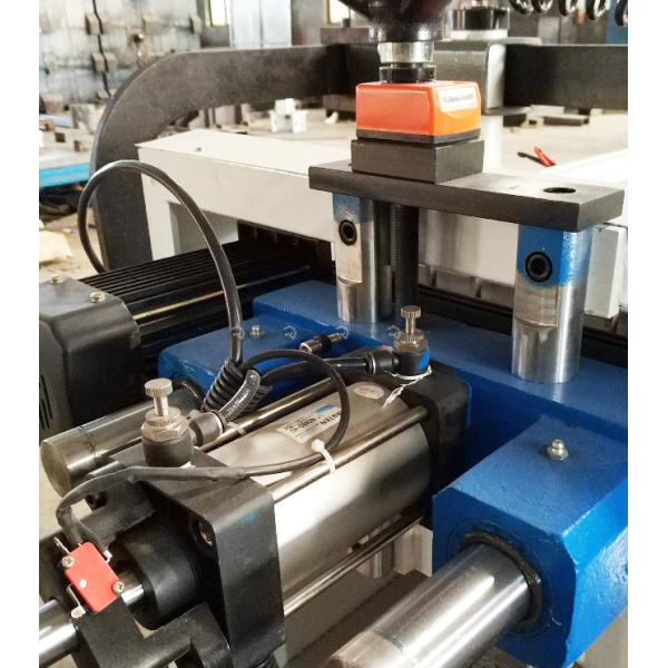 Double Line Wood Boring Machine Vertical Drilling Hinge Boring Machine 2840rmp