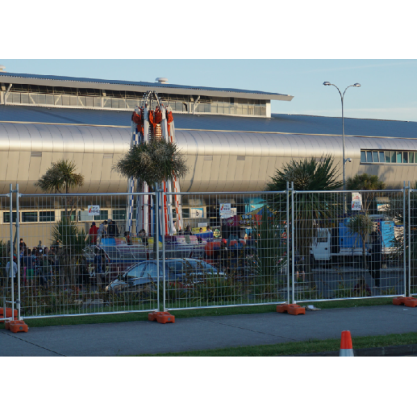 Portable Crowd Control Barricades For Events Quick Setup With Safety Reflectors