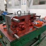 Custom YUDO Hot Runner Plastic Injection Mold 500k Shots For Car Parts