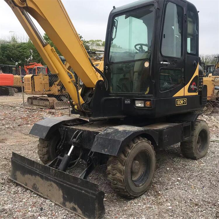 Shanghai Used Hyundai 60W-9 Excavator With Original Hydraulic Cylinder