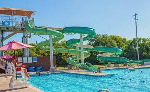 China OEM Commercial Swimming Pool Playground Fiberglass Water Slide Set wholesale