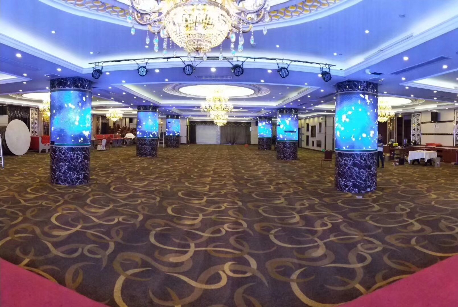 Pillar Type Indoor LED Sphere Display 4mm Pixel Pitch 1.4m Diameter 1.536m High