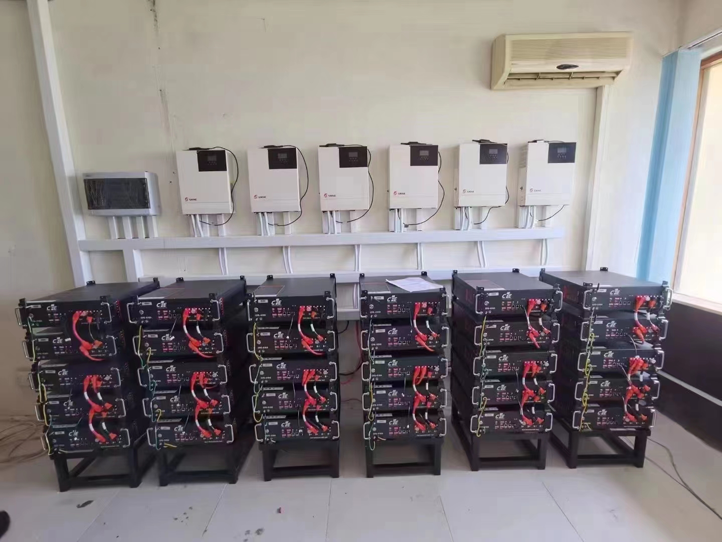 Home Use Solar Panel Hybrid System 10KW With Lithium Ion Batteries