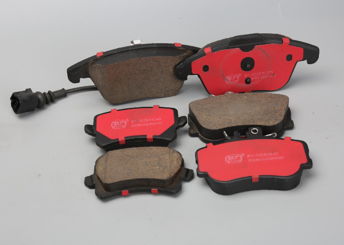 Low Matellic 0.45 Disc Brake Pads Toyota Nissan Mitsubishi Honda Cars