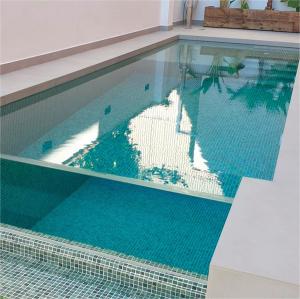 China Acrylic Sheet Perfect Choice for Customized Swimming Pools and Customer's Demand on sale