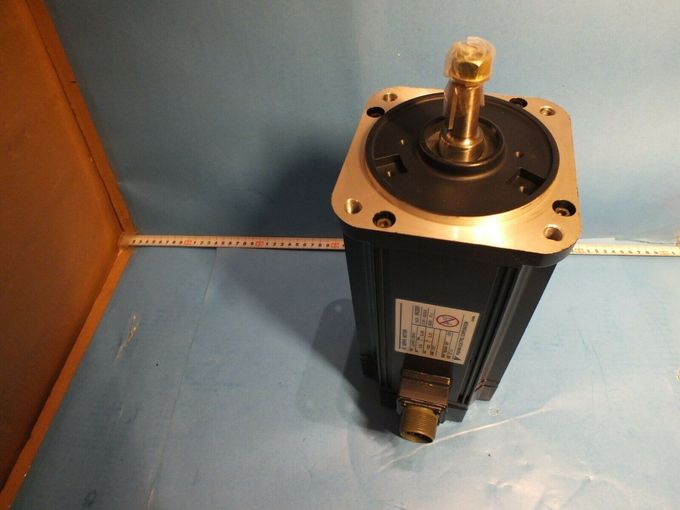 USAMED-06MA1| YASKAWA Servo Drive  Original New 3