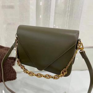 China Thick Chain PU Shoulder Bag 26cm Vintage Envelope Bag wholesale