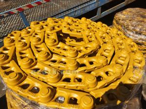 China Komatsu PC120-5 42L Excavator Track Link 202-32-00101 wholesale