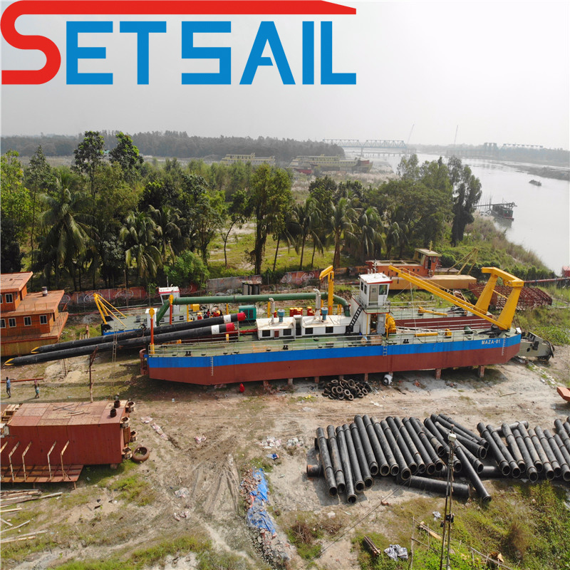 Diesle Engine Power Hydraulic Control Cutter Suction Sand Dredging Machine