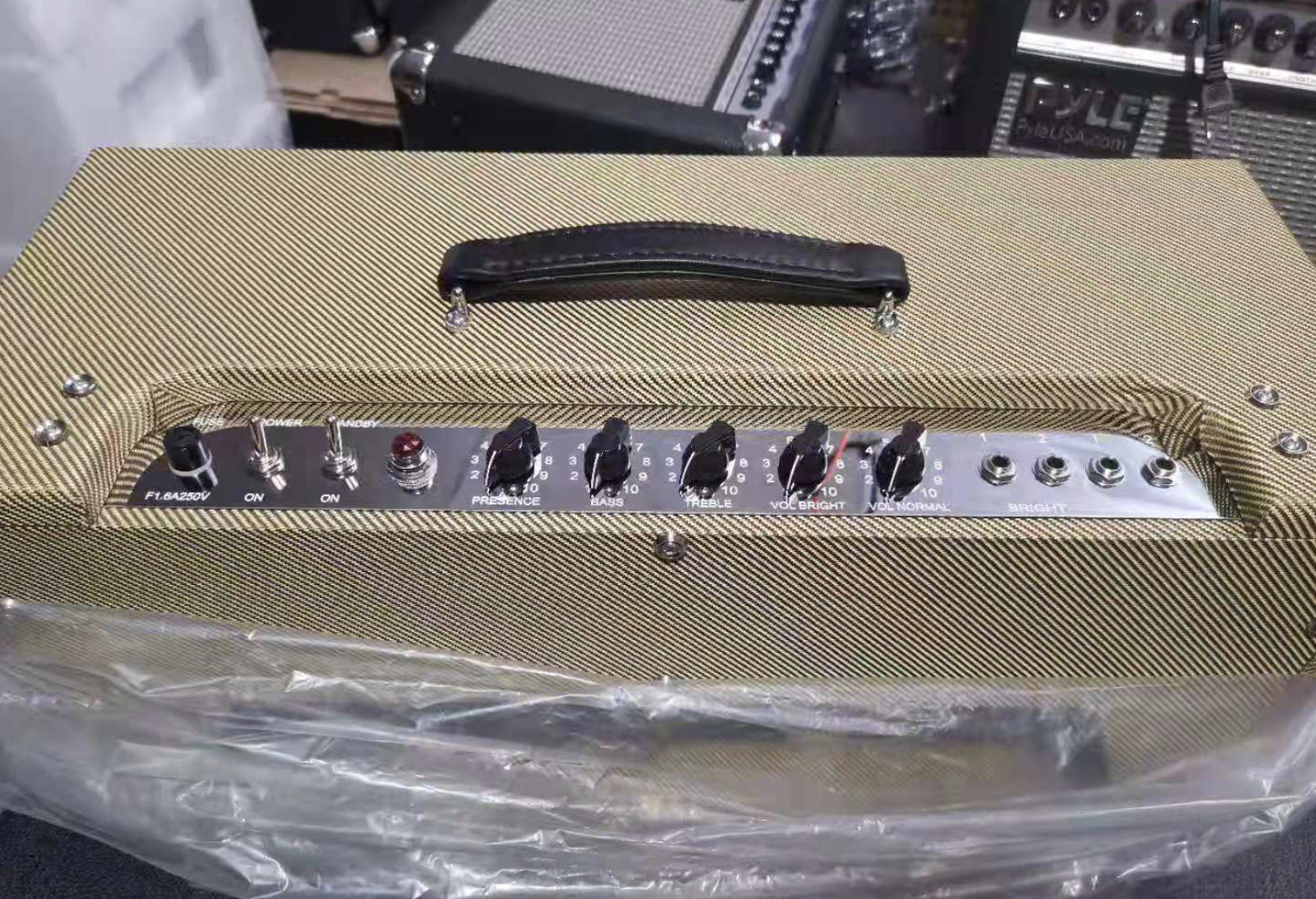 Custom Grand 57 Twin Hand-Wired Tweed Guitar Amplifier Head