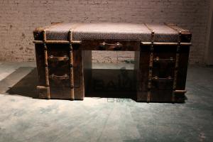 China classic old style antique fabric writing desk furniture wholesale