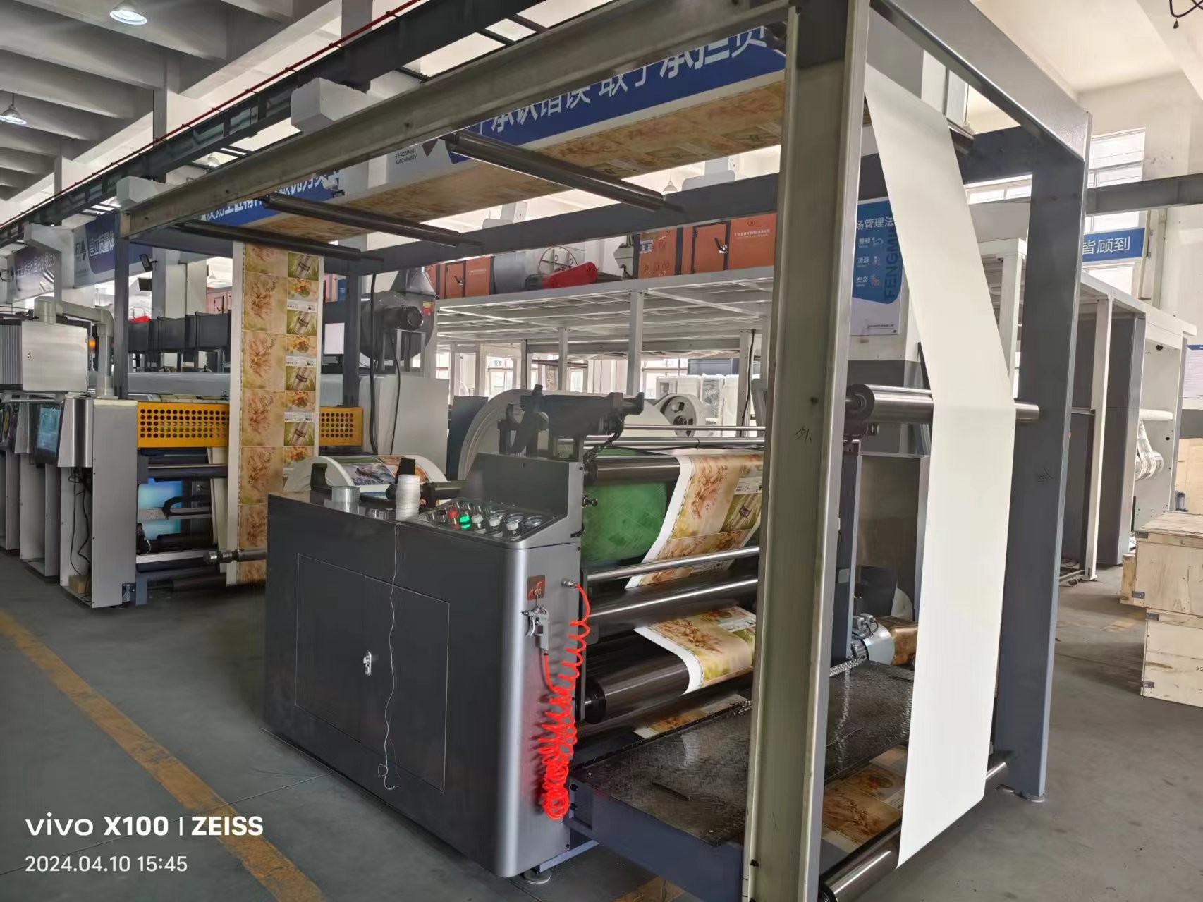 240m/Min Servo Control FM-CS Flexographic Printing Machine with 100mm Web Roller Diameter