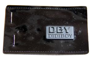 China Personalized Embossed Leather Patches PU Leather Alloy Metal Plated Embossed Logo wholesale