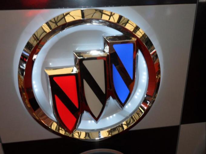 Car Logo Thermal Evaporation Coating Unit , PMMA Automotive Logo Billboard Chroming Machine