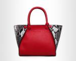 2016 new European and American fashion handbags serpentine Messenger bright skin