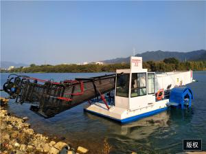 China Lake Cleaning 15CBM Aquatic Weed Harvester Water Grass Harvesting Machine wholesale