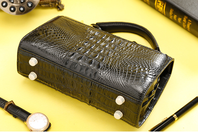 Genuine Alligator Skin Key Lock Closure Lady Small Handbag Authentic Crocodile Leather Women Flap Purse Shoulder Bag