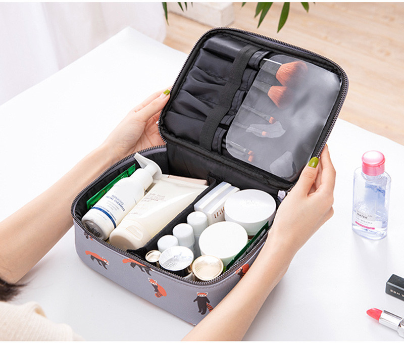 Standard Size Cartoon Printed Toiletry Cosmetic Bag With Handle Waterproof