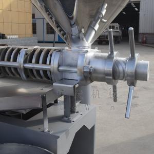 China Bar Pressing Large Capacity Mustard Peanut Sesame Screw Oil Press Machine wholesale