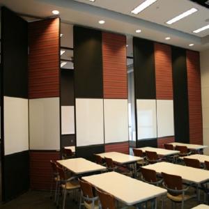 China Floor to Ceiling Acoustic Room Dividers Flexible Wooden Office Folding Partition Wall wholesale