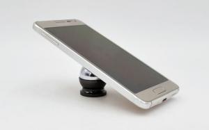 China Universal Strong Magnet for 360 Rotate Mobile Phone Holder In Car wholesale
