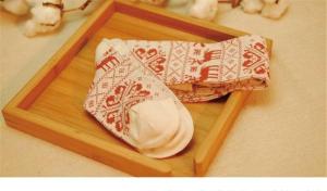 China Graceful christmas deer patterned design cotton winter long thick socks in high quality wholesale