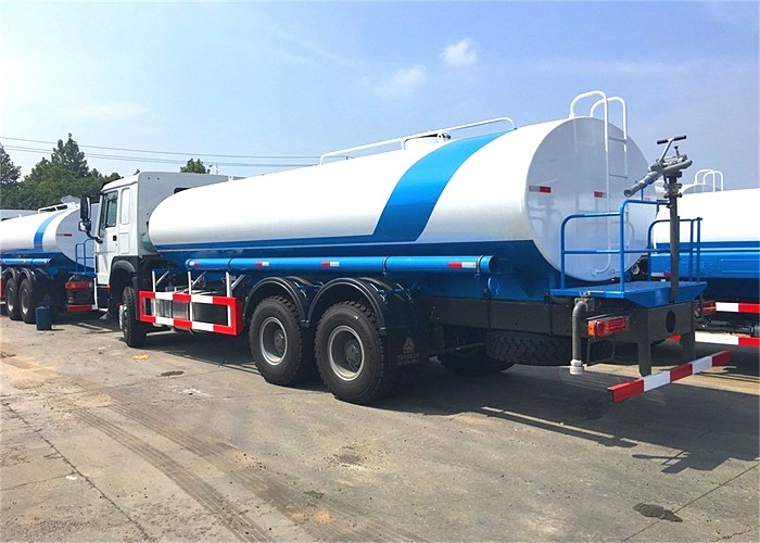 SINOTRUK 336 371Hp 6x4 Sprinkle HOWO Water Tank Truck