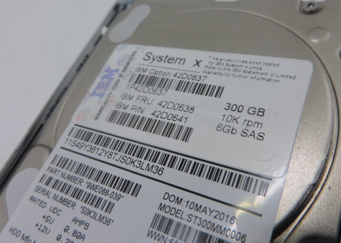 IBM Hard Disk 6GB SAS FRU 42D0638 300GB 42D0641 300G 10K 1 year warranty