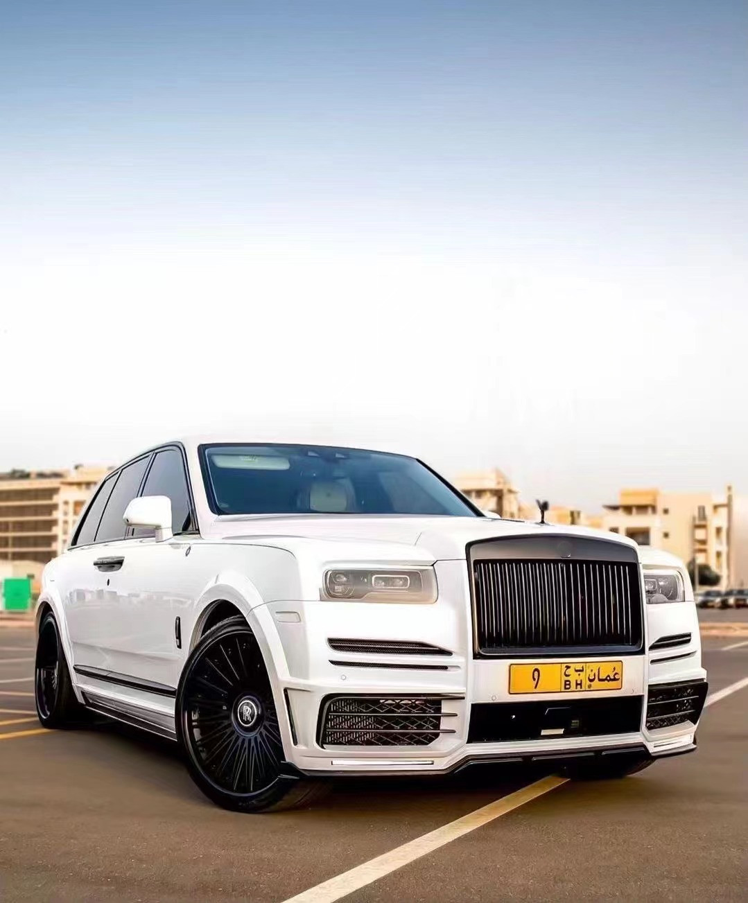 FRP Custom Wide Body Kits Rolls Royce Cullinan Bumper Engine Spoiler Widebody Kit