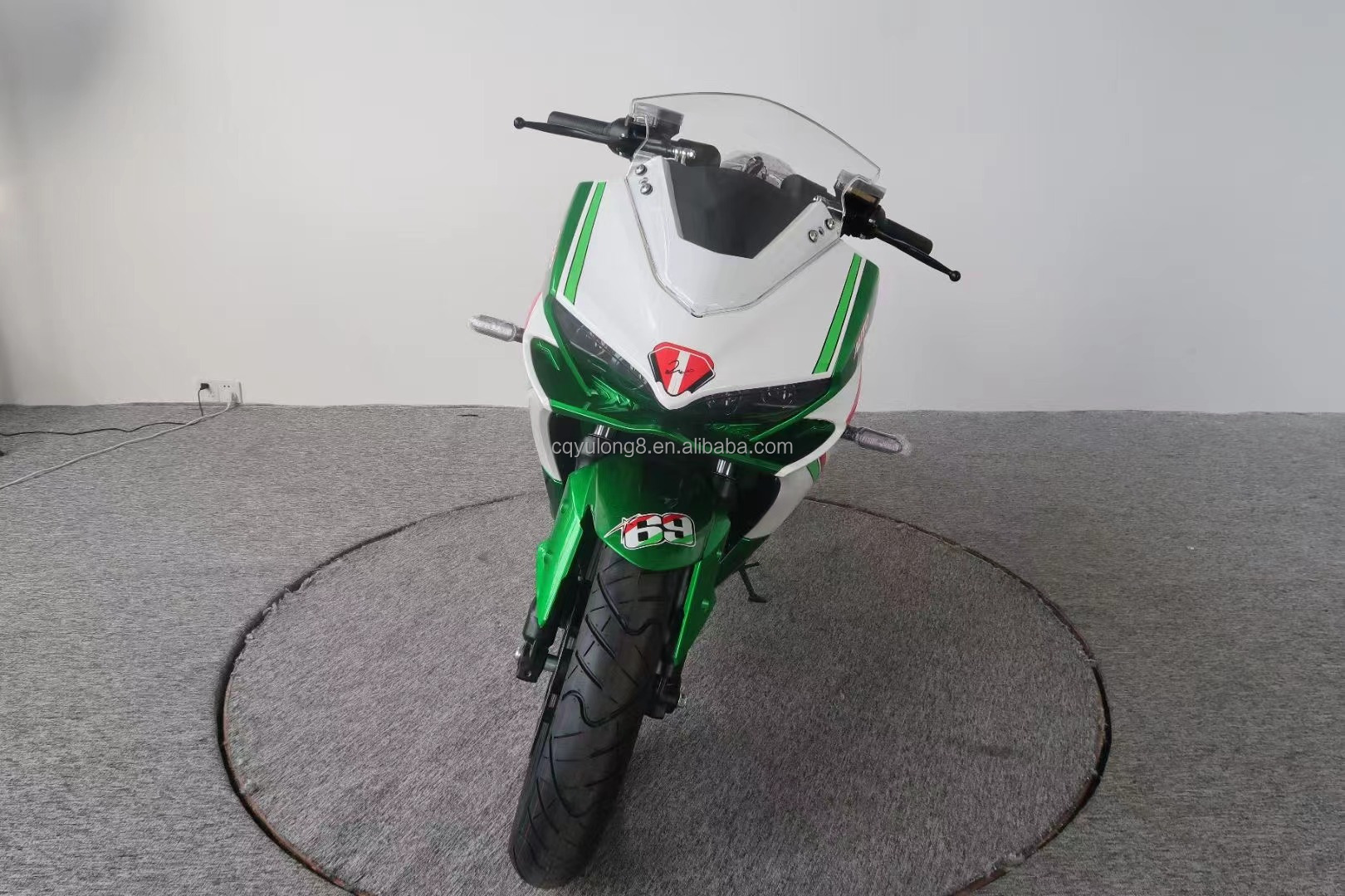 Max. Speed 80km/h High Cover Motor 8000W Racing 72V Moped Motorcycle with LED Light