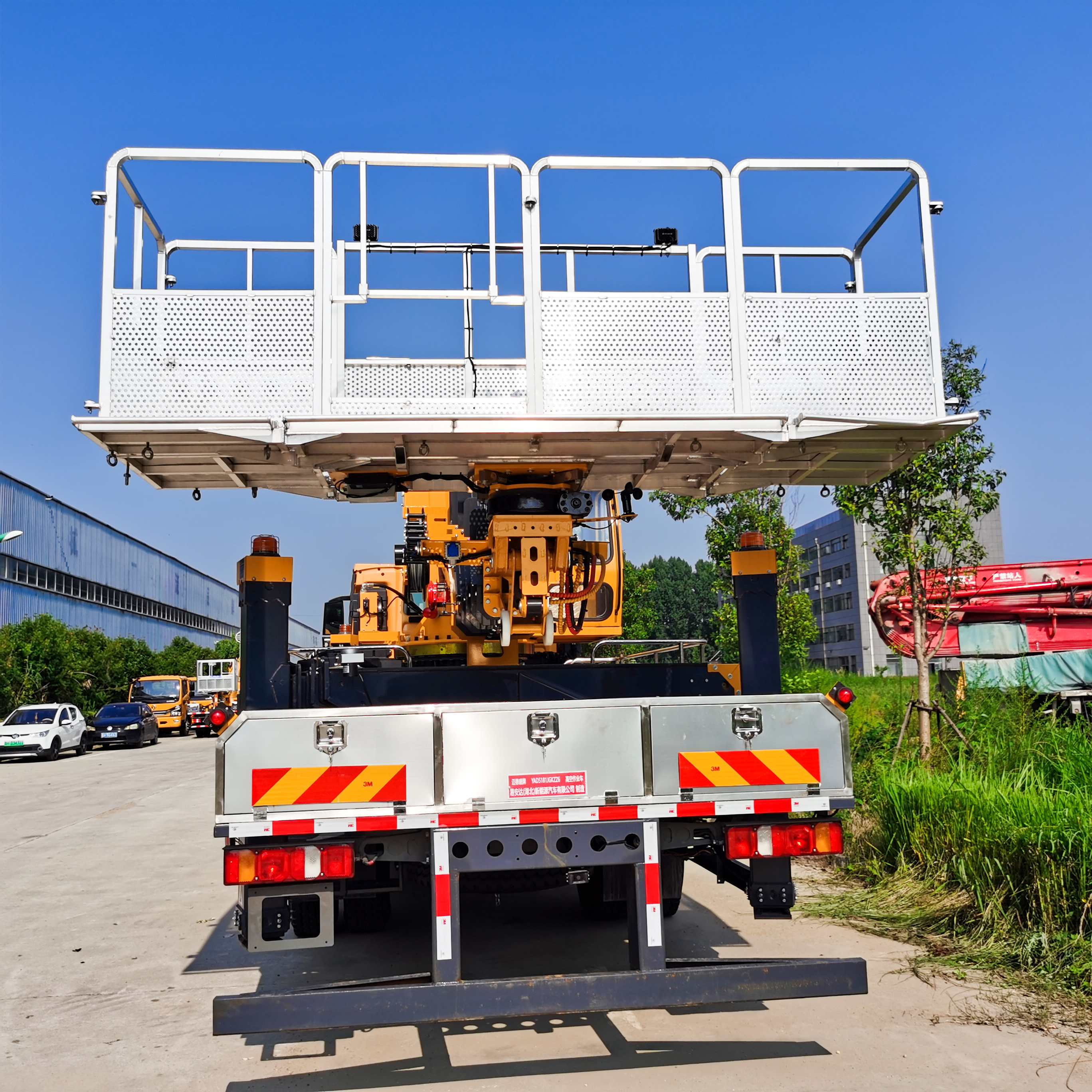 250hp 50m high JIUBANG factory Hot Sale telescopic Arm overhead vehicle truck boom lift