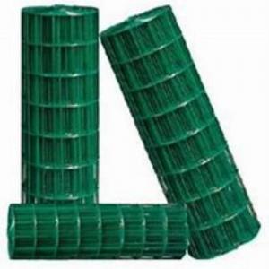 China 0.5mm-14mm Plastic PVC Welded Wire Mesh Rolls Durable Pet Cage Wire Mesh wholesale