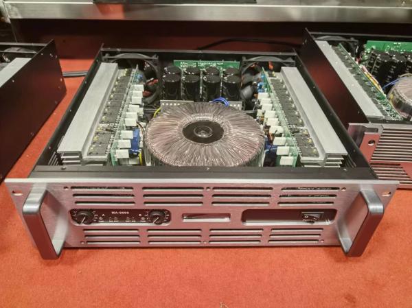 Professional Karaoke Power Amplifier For Concerts And Large Stages EV9300 2 X