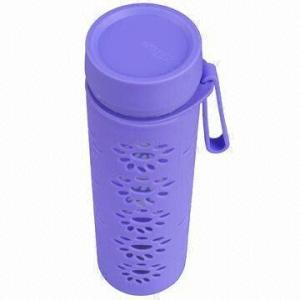 China Colorful Single-wall Glass Water Bottle with Silicone Coating, Various Designs are Available wholesale