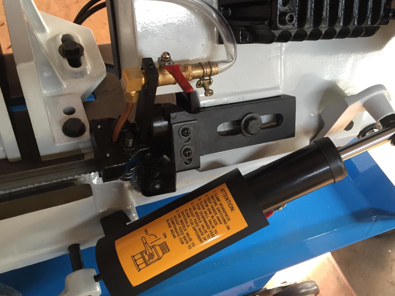 Factory direct BS-912B horizontal hydraulic semi-automatic small metal cutting band saw machine