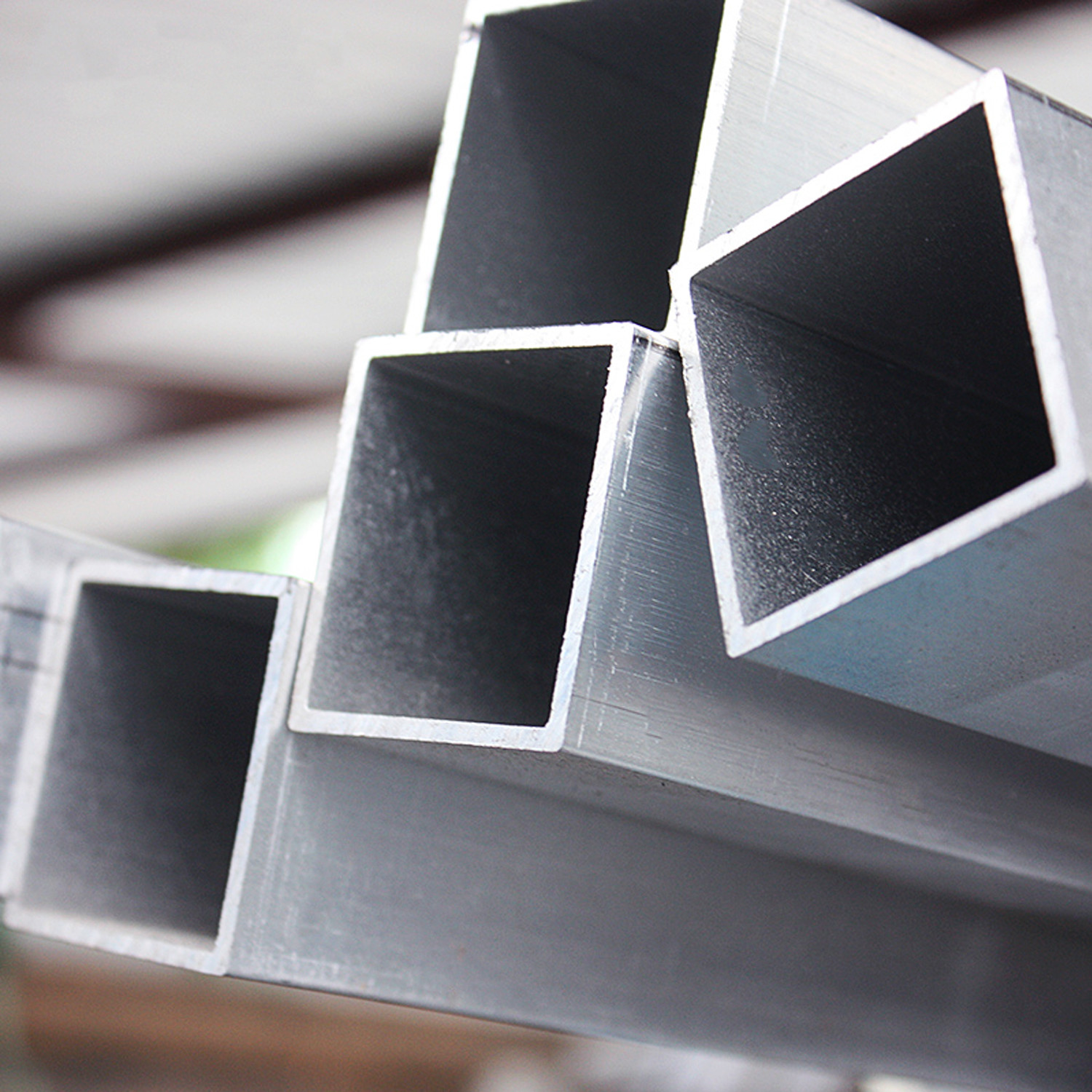 15mm 22mm 20mm Wood Grain Aluminium Square Tube Powder Coated Cladding
