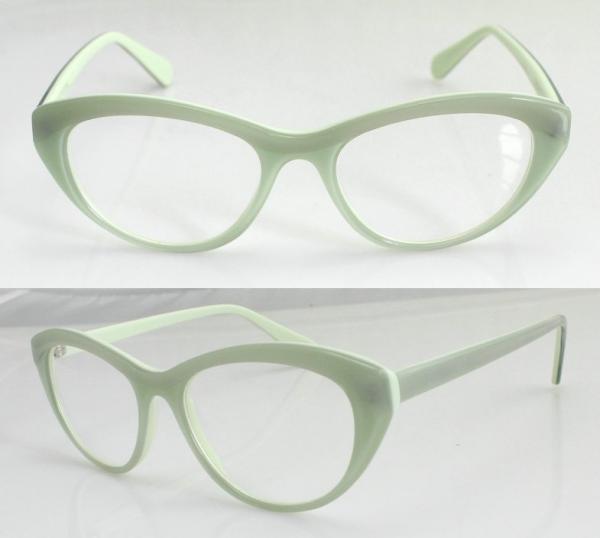 Quality Stylish White Hand Made Acetate Womens Eyeglass Frames With Demo Lens for sale