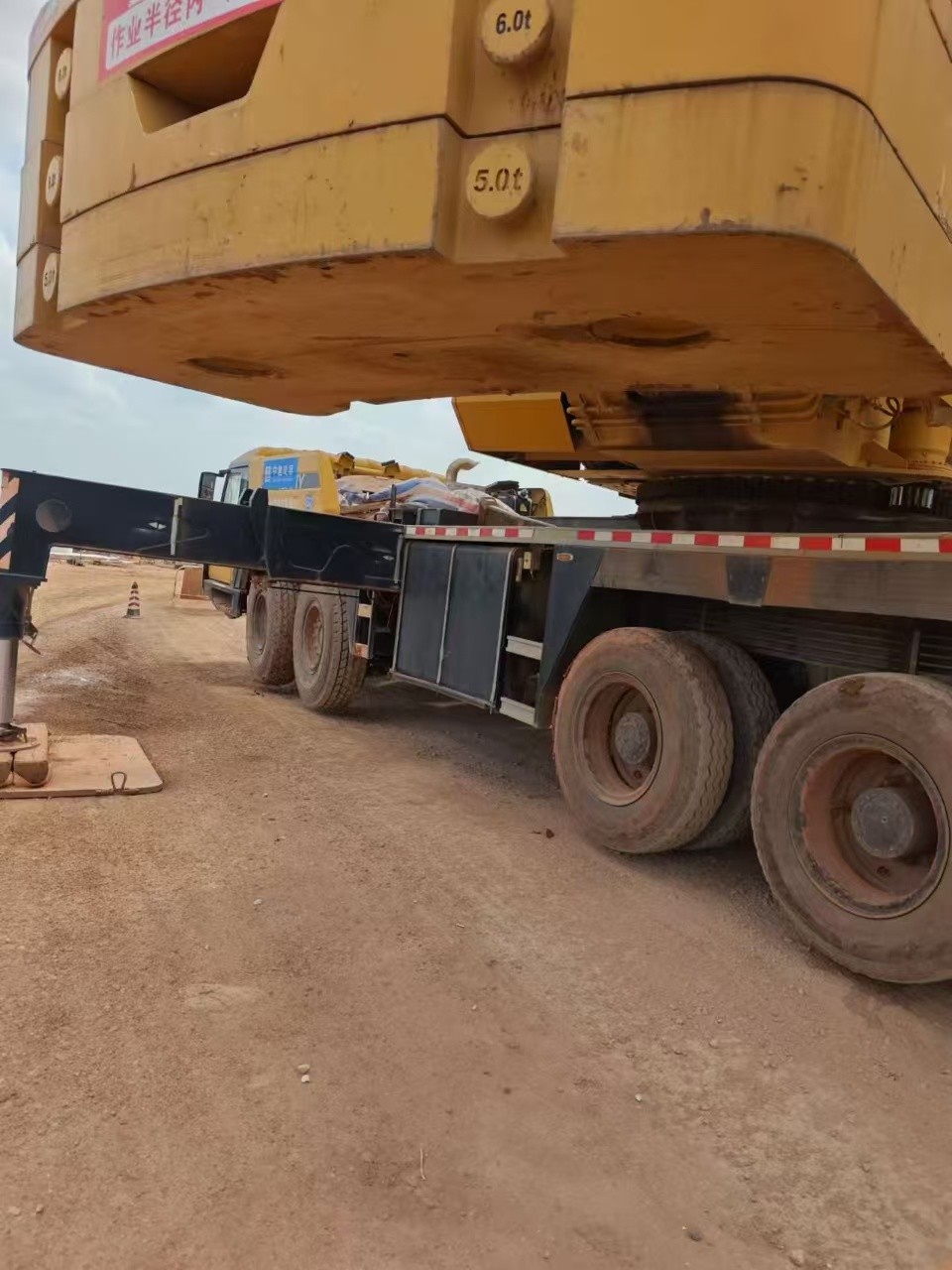 Brand Official Factory Lifting Capacity SA Ny Truck Crane 80ton Stc800E5