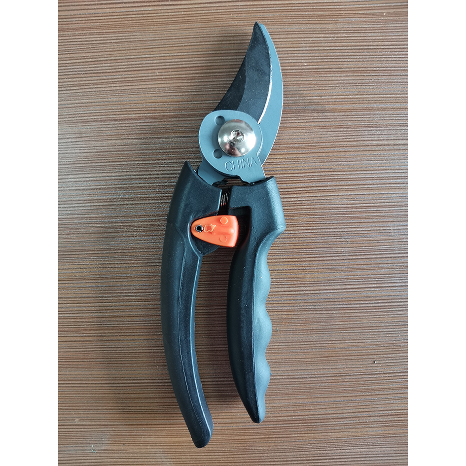 Garden Tool Bypass Tree Pruning Shears for Small Garden Branch Trimming and Cutting