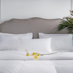 China Customized Star Hotel Luxury Reserve Collection Pillow Linen Rectangle For Sleeping Airplane wholesale