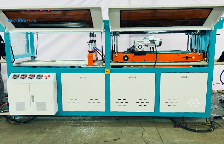 Counter Rotating Conical Twin Screw Plastic PVC Pipe Extruder 380V 50HZ 3Ph