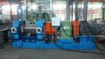 Tire Machine Crushes Used Car Tires into Gommures with Rubber Shredder Grinder