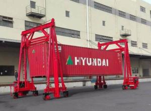 China Mobile Container Heavy Lift Equipment , 80 Ton Port Container Crane wholesale