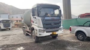 China 12 Square Meters Mobile Concrete Trucks With High Load Capacity wholesale