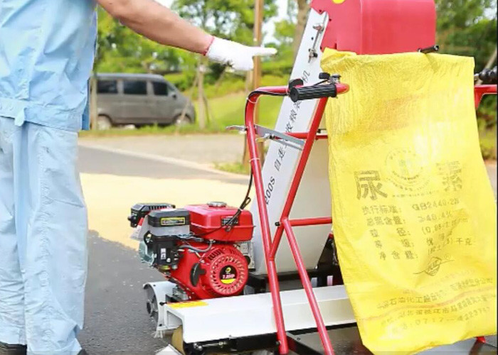 Mobile Self Walking Grain Collecting And Bagging Machine ISO certified